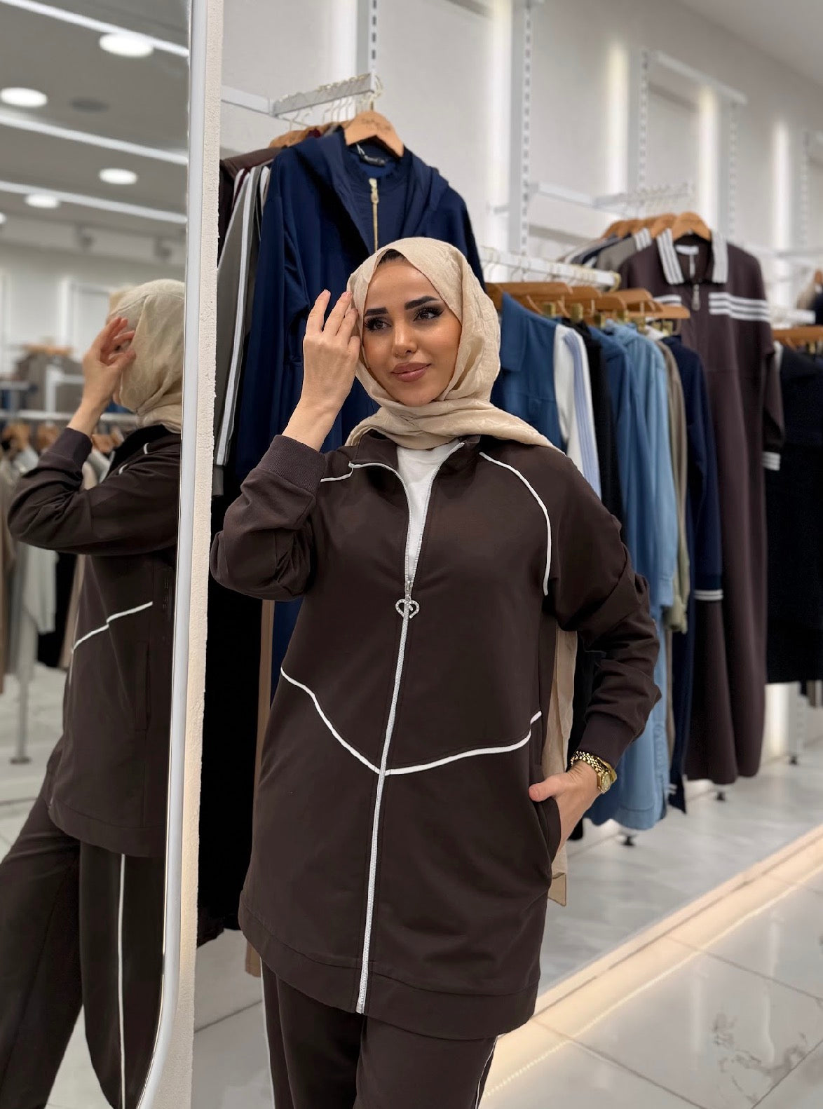 Two-piece Zip Up Tracksuit in Brown